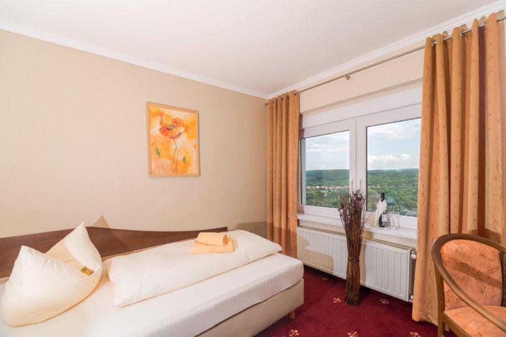 Berghotel Wilhelmsburg バート・ケーゼン 部屋 写真